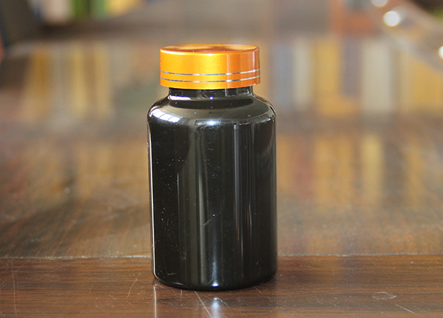150cc深咖啡瓶仿金蓋 高度95mm  直徑52mm